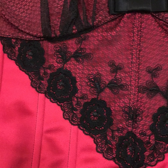 TATTOO ROSE EMBROIDERED CORSET - Picture 4 of 8